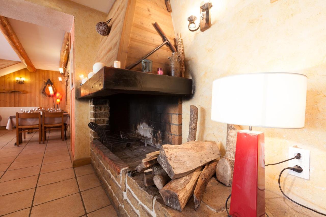 Auberge Des Montauds - Hotel & Restaurant Villard-de-Lans Bagian luar foto