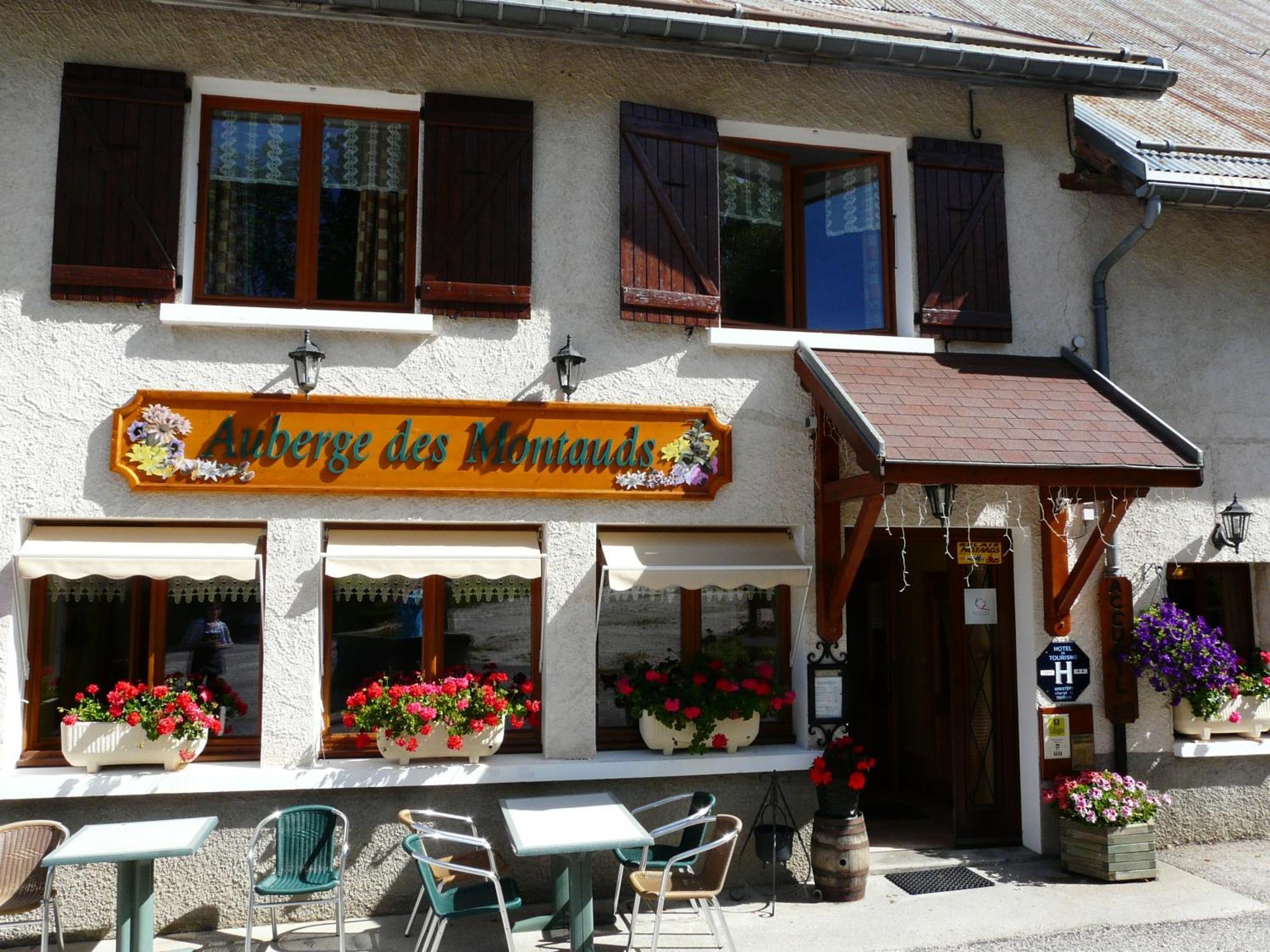 Auberge Des Montauds - Hotel & Restaurant Villard-de-Lans Bagian luar foto